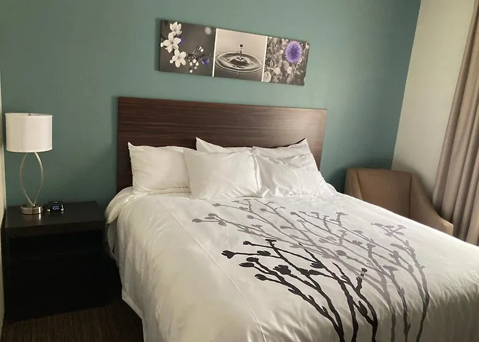 Sleep Inn & Suites
