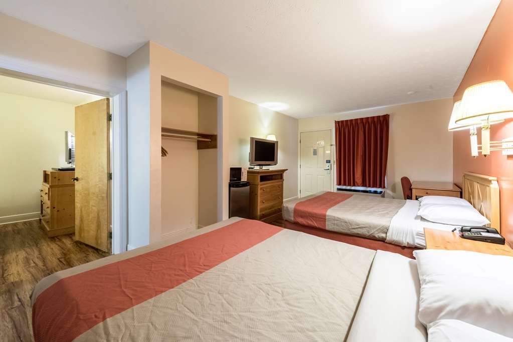 Sleep & Pigeon Forge