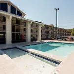 Sleep Inn & Suites 